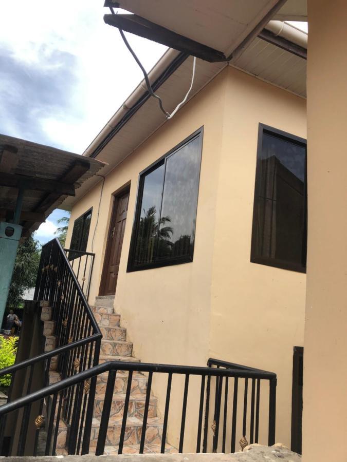 Tatys Homestay Dar-es-Salaam Eksteriør bilde