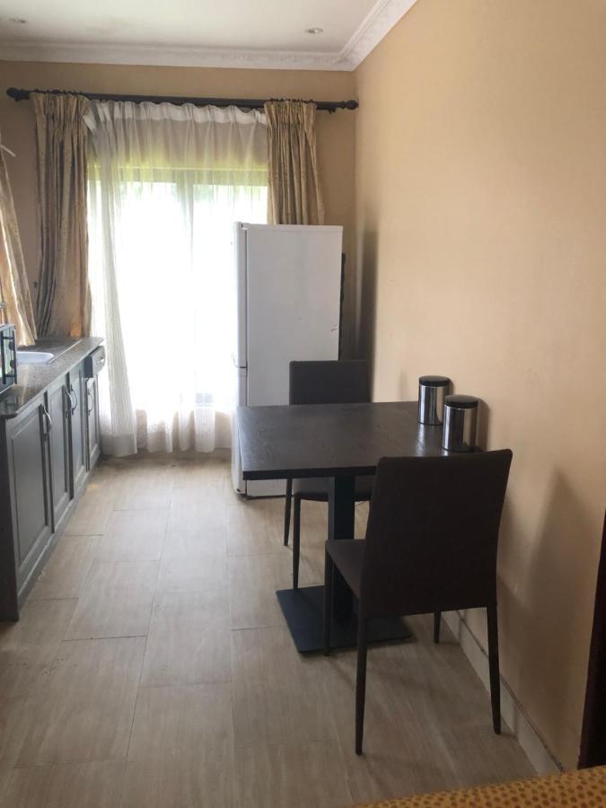 Tatys Homestay Dar-es-Salaam Eksteriør bilde